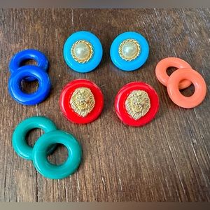 Vintage KJL Lion Earrings with Interchangeable Color Discs - Bonus Faux Pearl